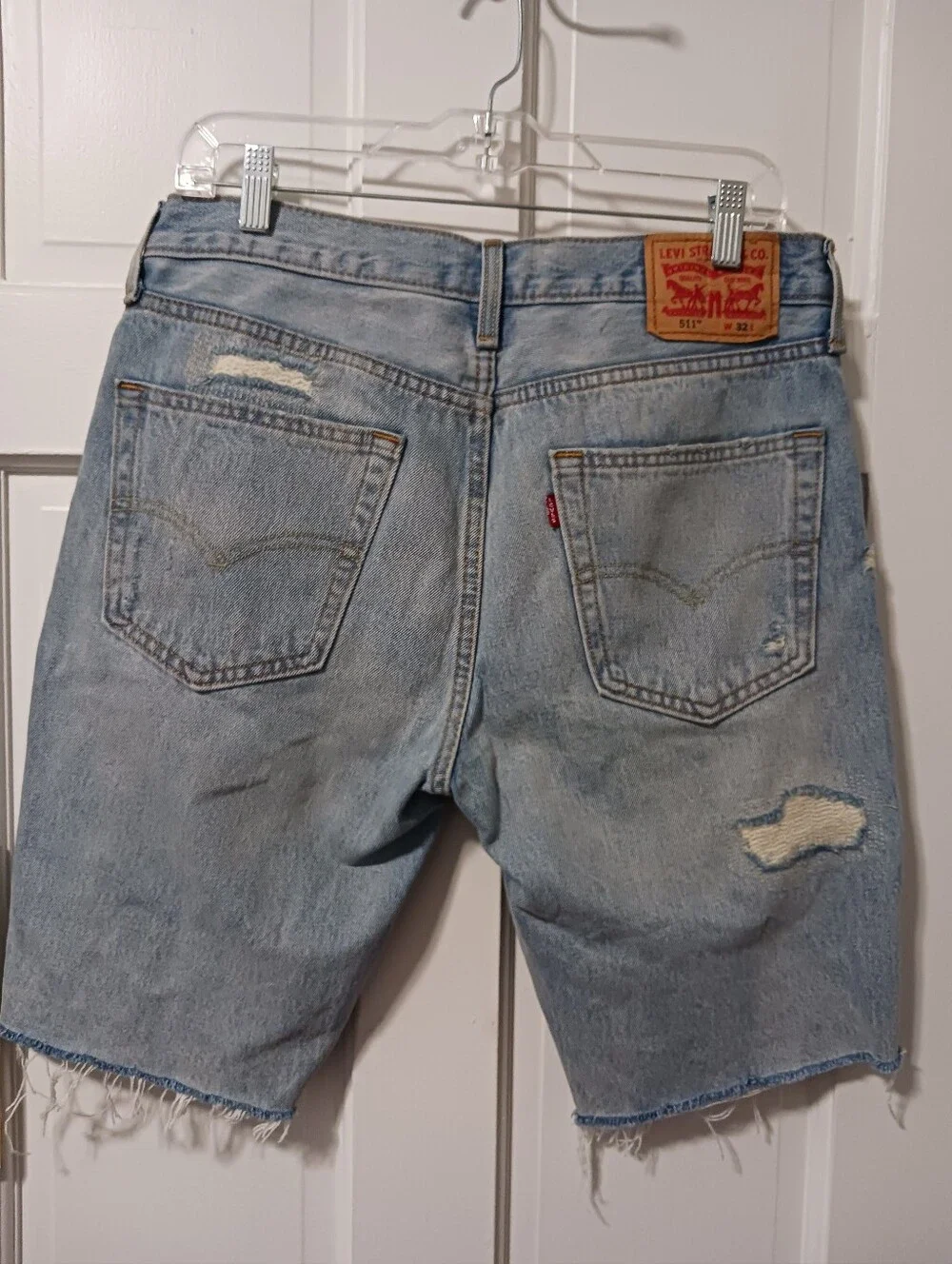 Men's Levi's 511 Slim Fit Cut Off Denim Size 32 Distressed Shorts 36555-0275